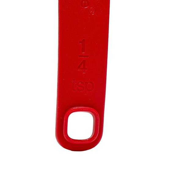 Tupperware 1/4 TSP Nesting Measuring Spoon Red 7932A-1 Replacement Part - Picture 2 of 3